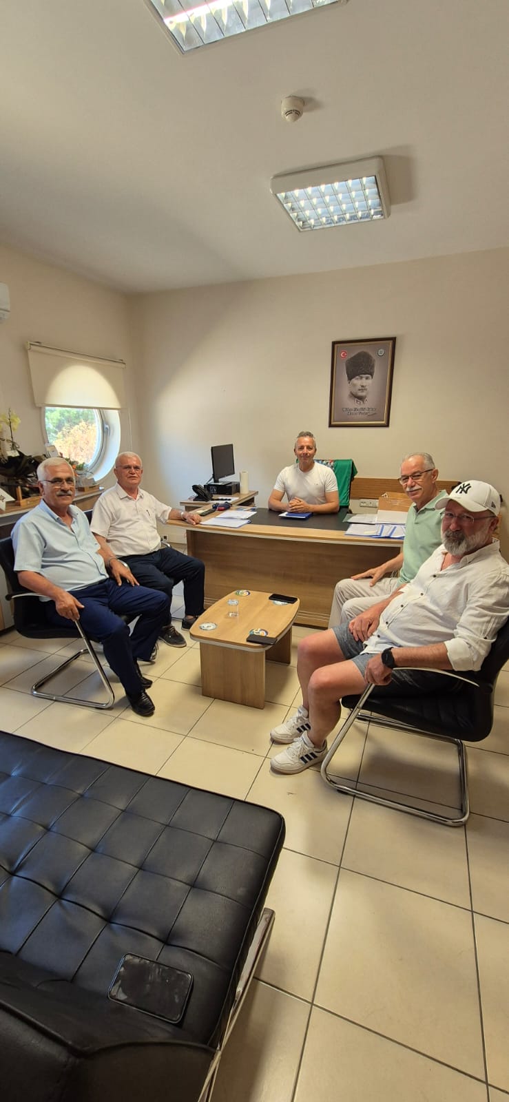YÖNETİCİLERİMİZ MUĞLA B.ŞEHİR BLD. KÜLTÜR VE SOSYAL İŞLER DAİRESİ SPOR  ŞUBE MÜDÜRÜNÜ ZİYARET ETTİ
